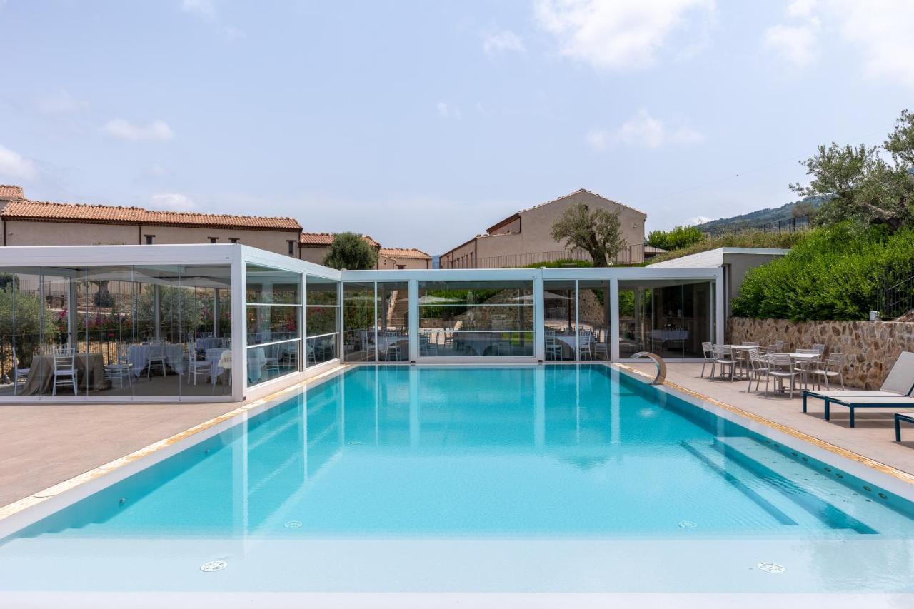 Borgo D'Orlando - Small Country Hotel Mirto  Exteriör bild