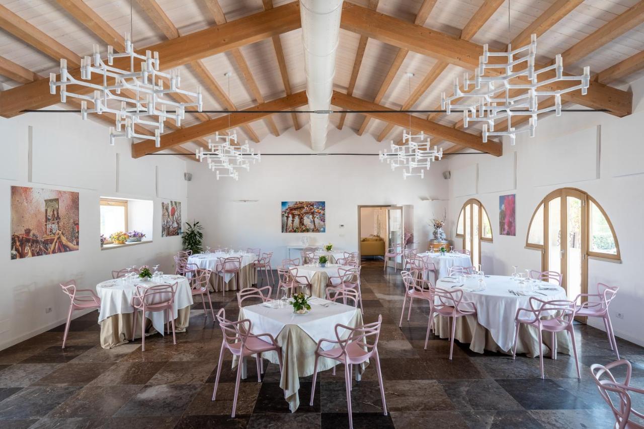 Borgo D'Orlando - Small Country Hotel Mirto  Exteriör bild