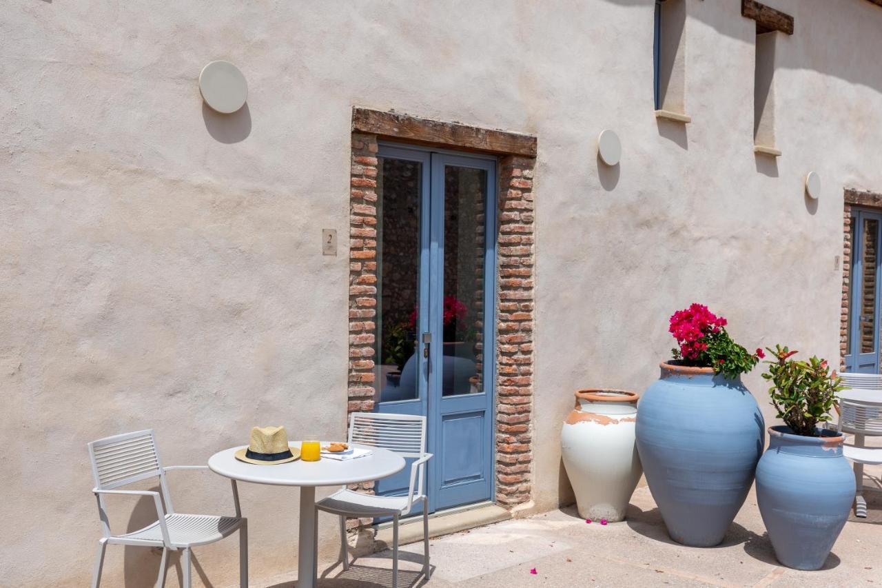 Borgo D'Orlando - Small Country Hotel Mirto  Exteriör bild