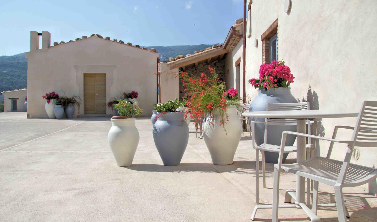 Borgo D'Orlando - Small Country Hotel Mirto  Exteriör bild